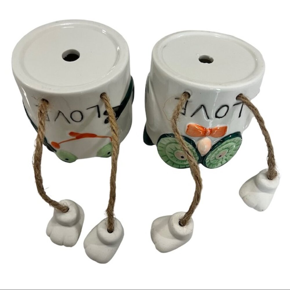 Set of 2 Small Glazed Ceramic Frog Planters w/ Hanging Legs Mr. and Mrs. - Picture 11 of 11